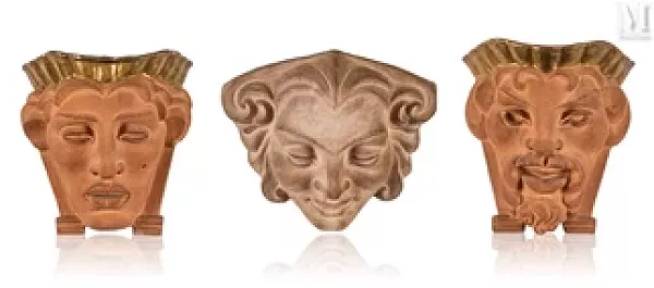 Ensemble de trois masques