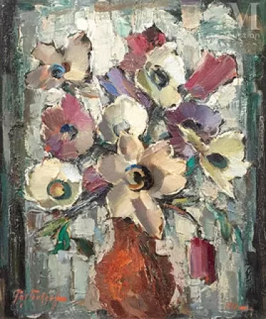 Bouquet d'anémones dans un vase rouge